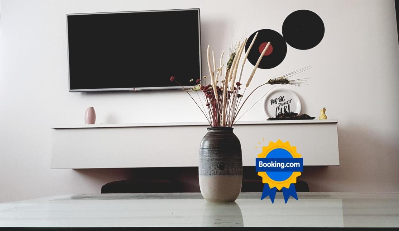 Popesti-Leordeni Cozy Apartament 3 Min To Subway 24H7 Check In מראה חיצוני תמונה